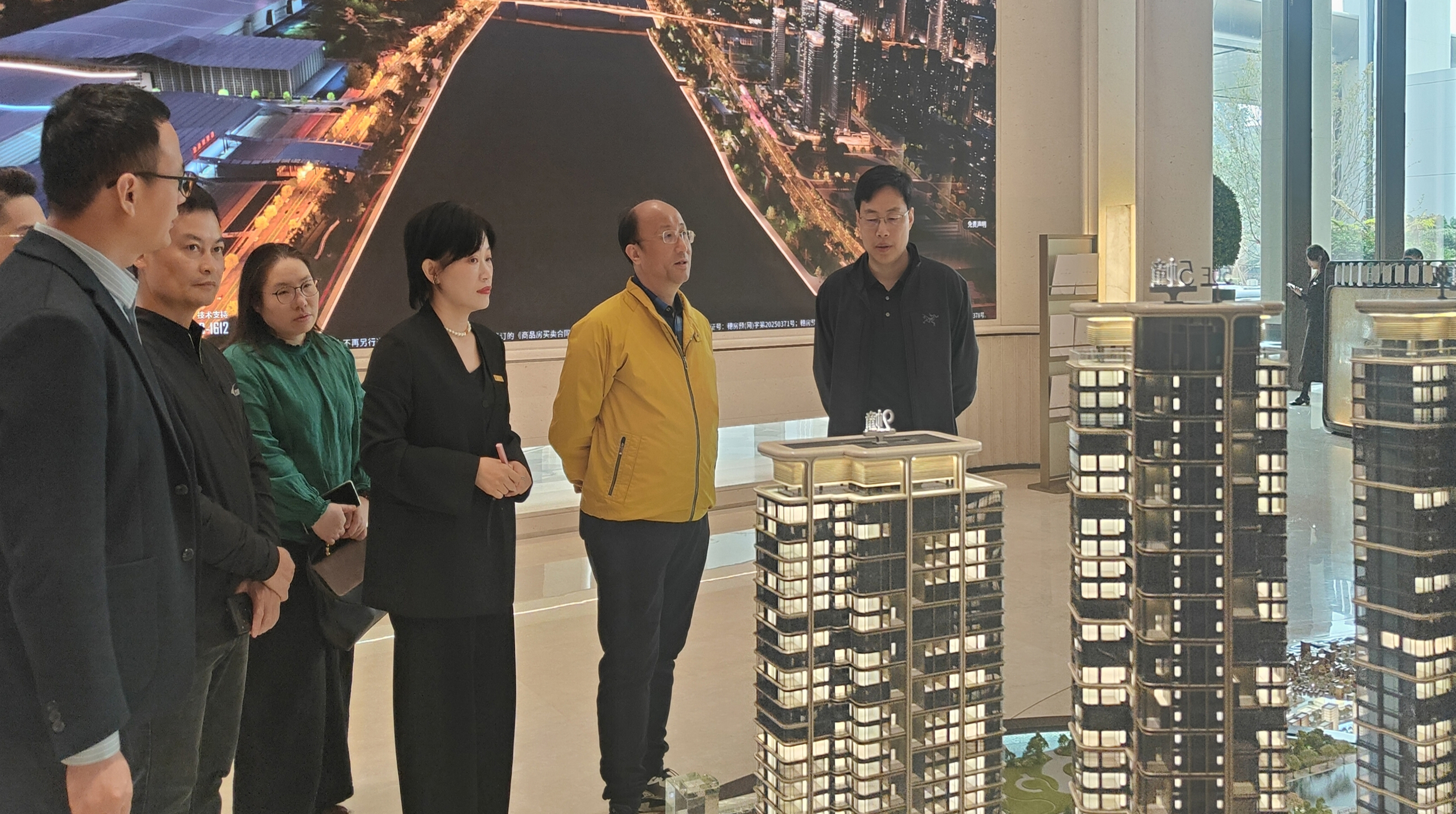 市住房城乡建设局落实中央经济工作会议精神开展住建领域高质量发展专题调研